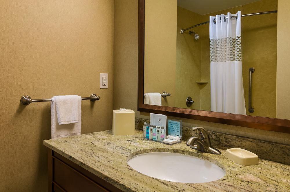 Hampton Inn And Suites Сейлем Экстерьер фото