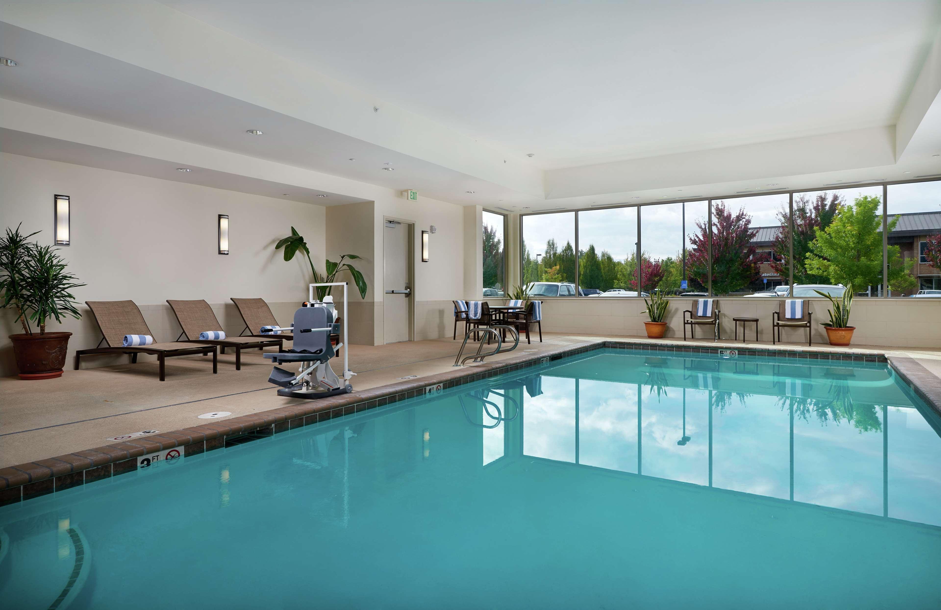 Hampton Inn And Suites Сейлем Экстерьер фото