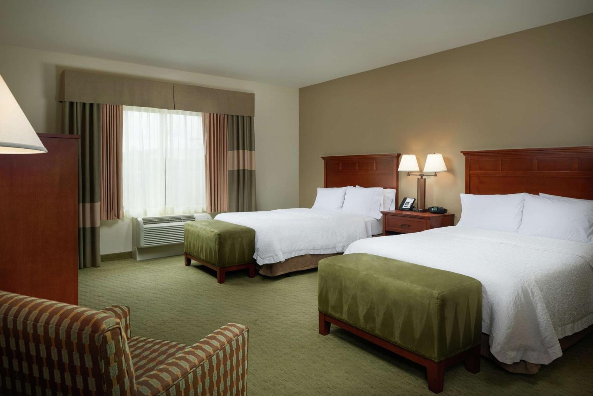 Hampton Inn And Suites Сейлем Экстерьер фото