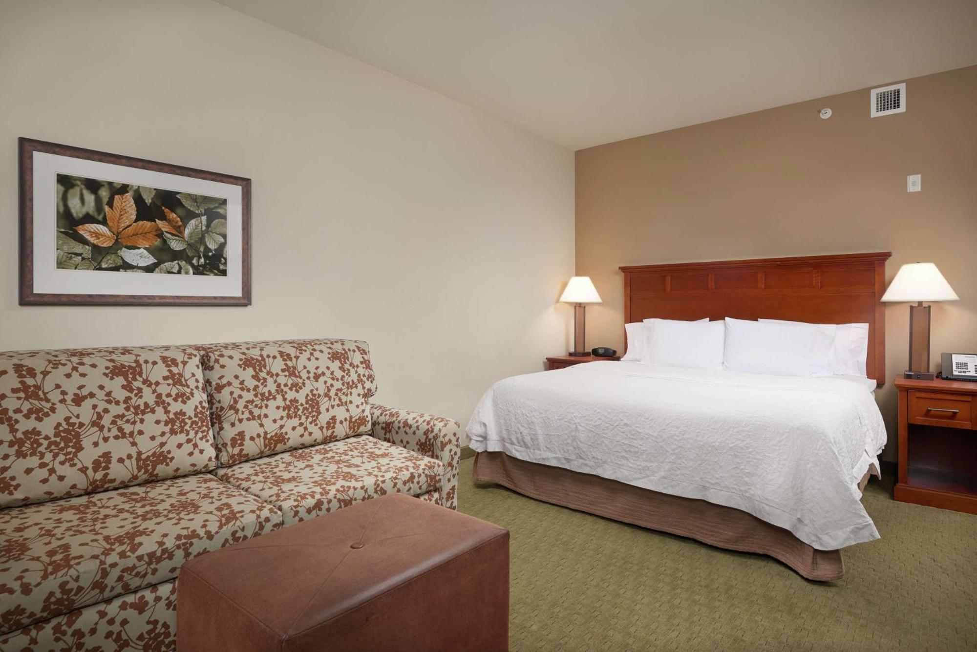 Hampton Inn And Suites Сейлем Экстерьер фото