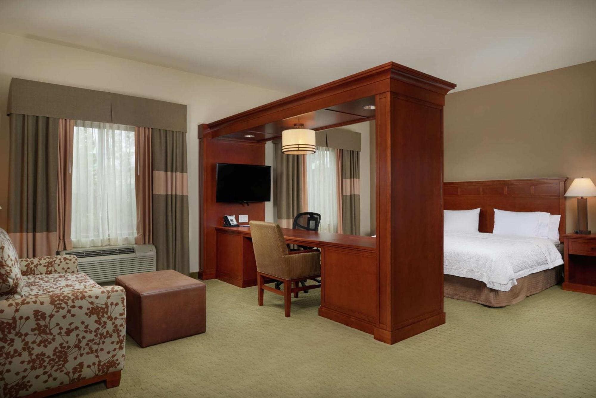 Hampton Inn And Suites Сейлем Экстерьер фото