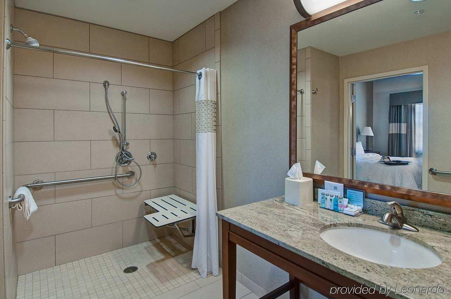 Hampton Inn And Suites Сейлем Номер фото