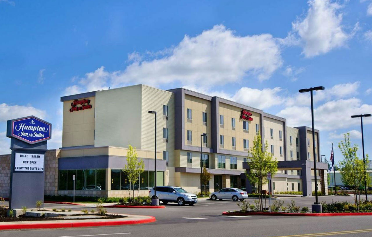 Hampton Inn And Suites Сейлем Экстерьер фото